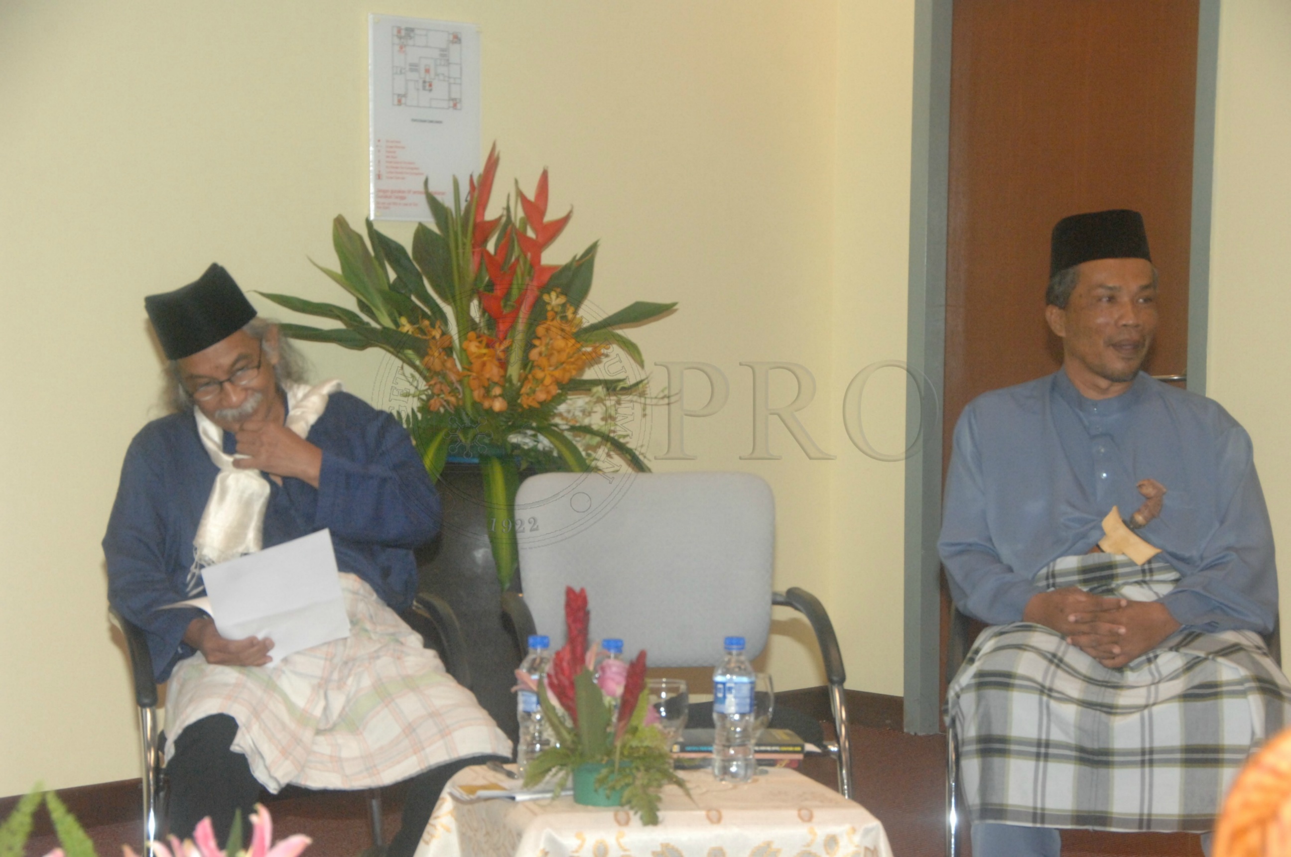 PRO 14 33 WACANA FBA 0178